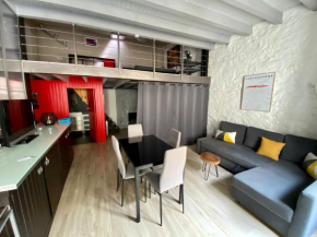 Отель La Maison d'Alix, à l'intérieur de la Cité médiévale!  Каркассон